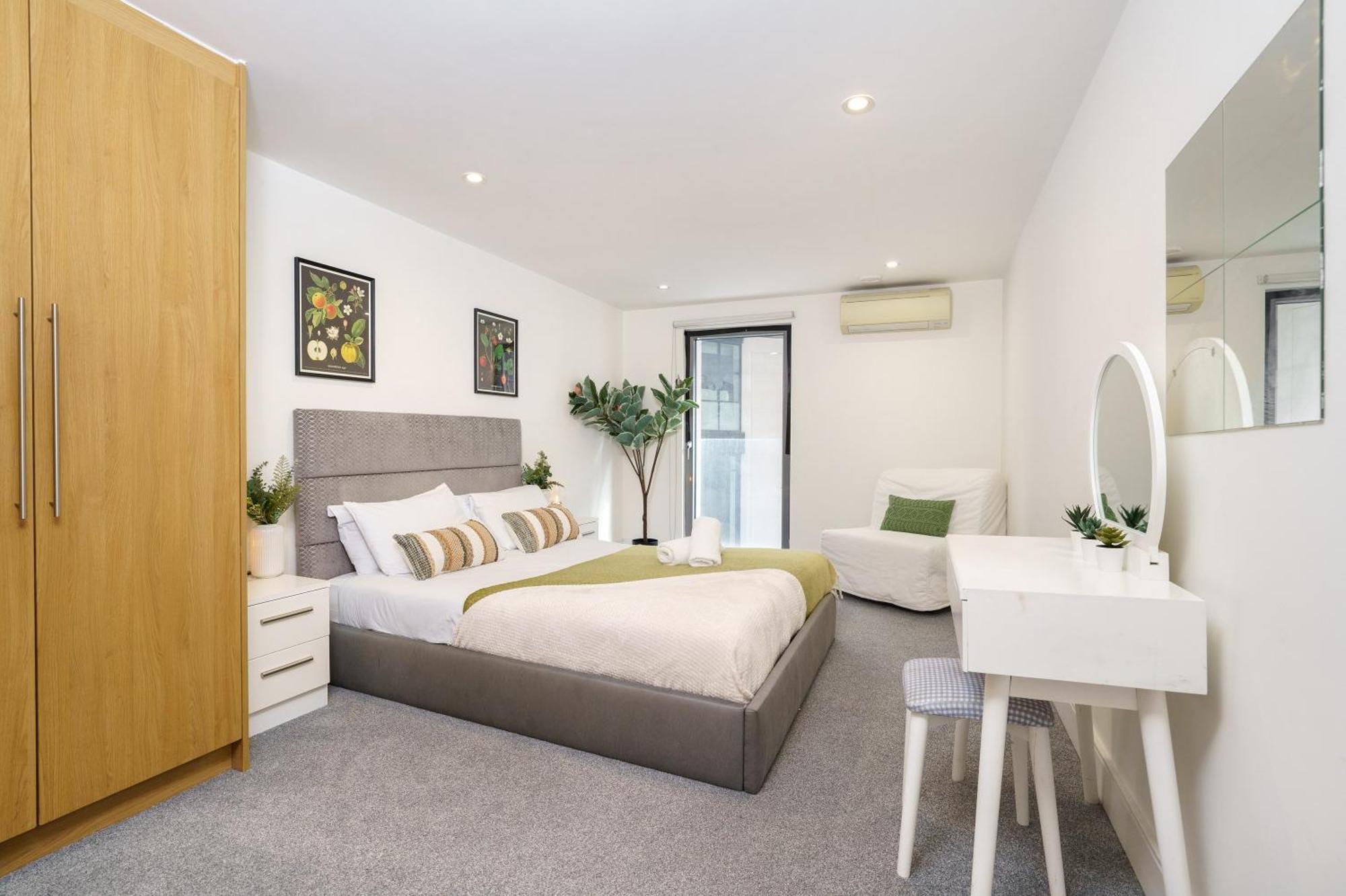 Modern 3 Bed 2 Bath Apartment Hyde Park Лондон Екстериор снимка