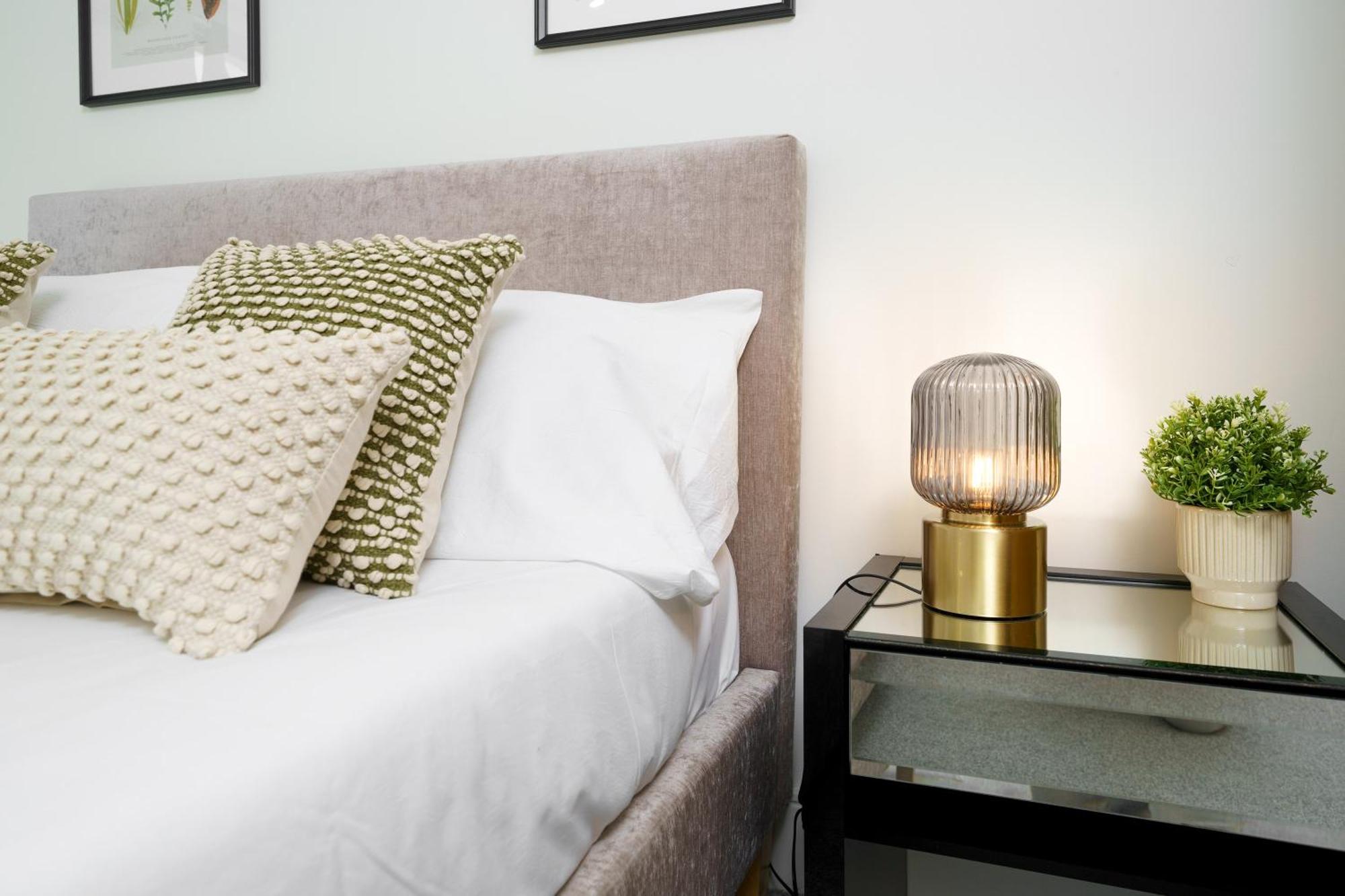 Modern 3 Bed 2 Bath Apartment Hyde Park Лондон Екстериор снимка