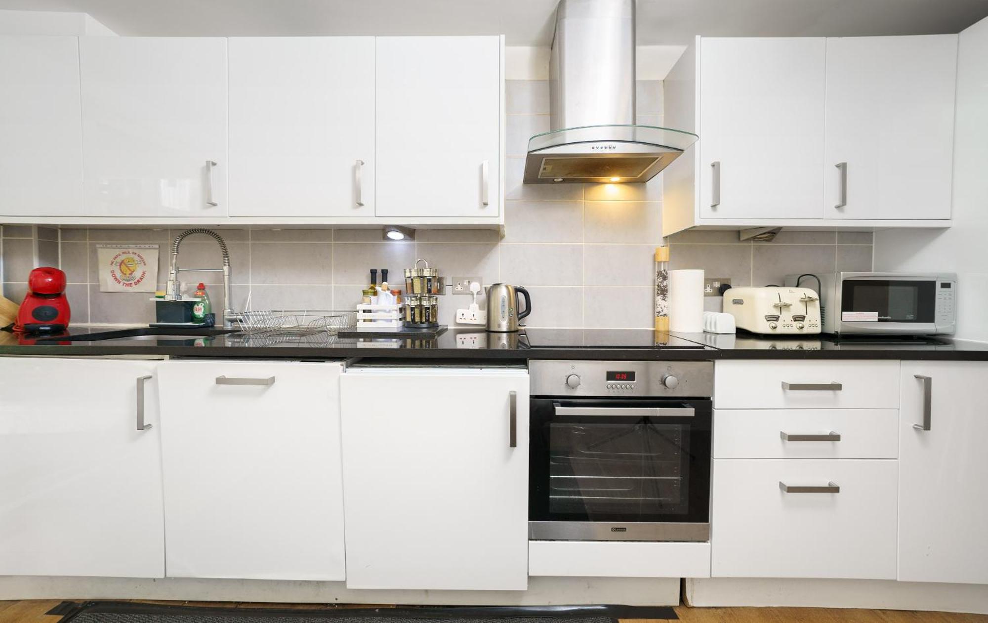 Modern 3 Bed 2 Bath Apartment Hyde Park Лондон Екстериор снимка
